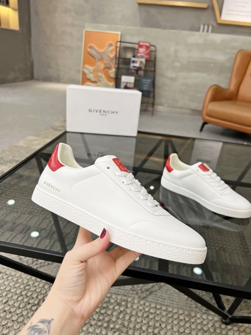 Givenchy Sneakers